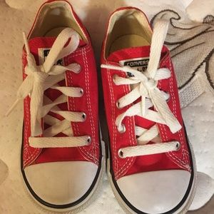 ♥️👫RED CONVERSE 👫♥️